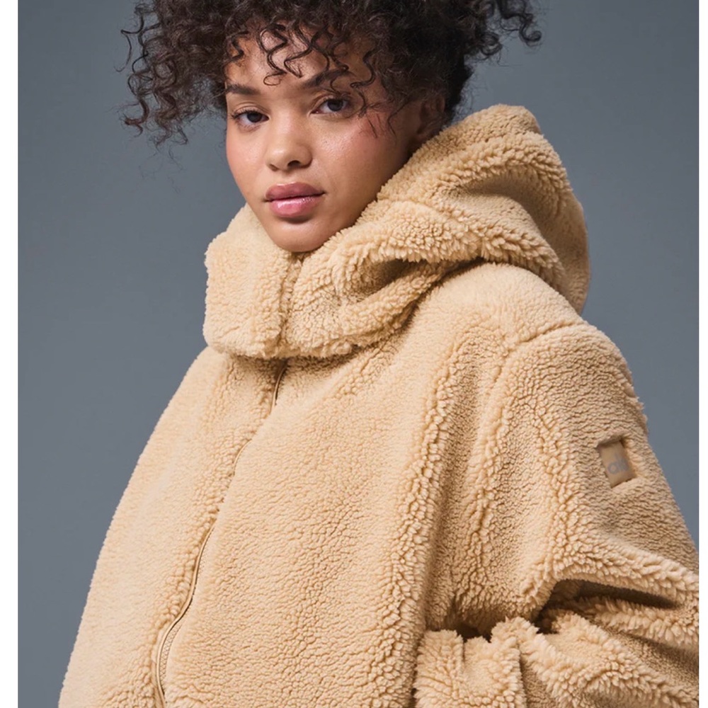 Alo Yoga Cozy Sherpa Jacket size M